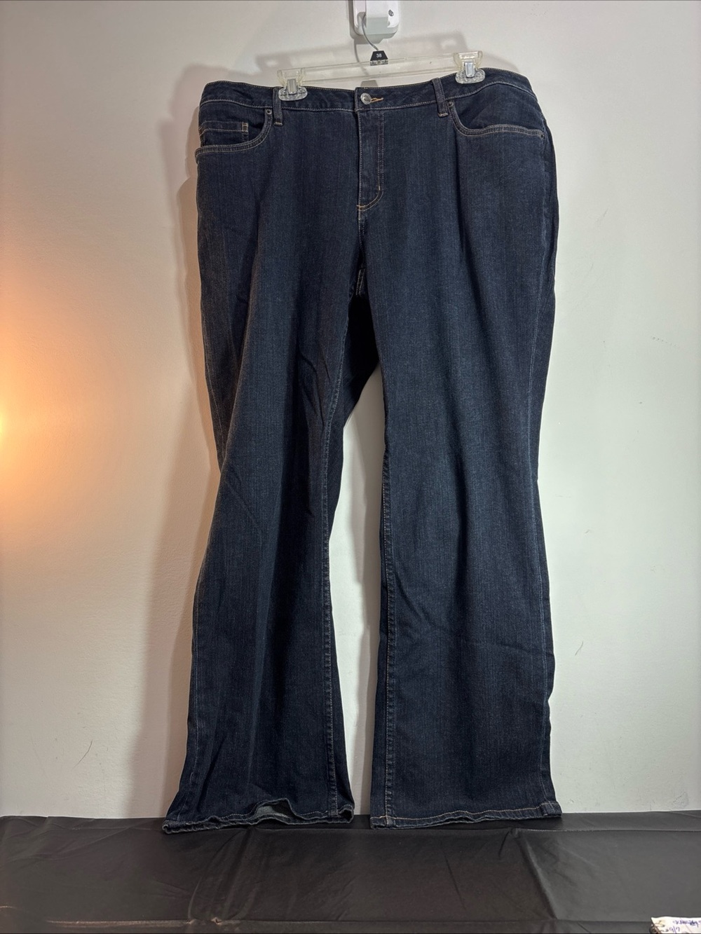 Cold water Creek Womens Natural Fit Dark Blue Straight-Leg Jeans. J-65